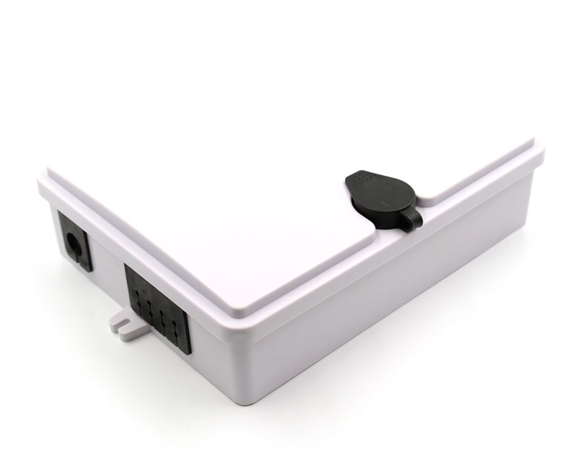 8 Adapter Slot 24 Splice Termination Box 18 Ports