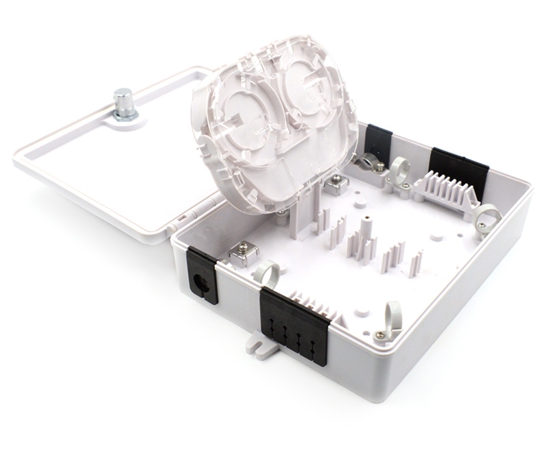 8 Adapter Slot 12 Splice Termination Box 18 Ports