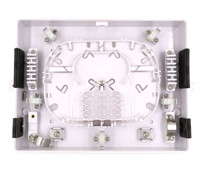 8 Adapter Slot 12 Splice Termination Box 18 Ports